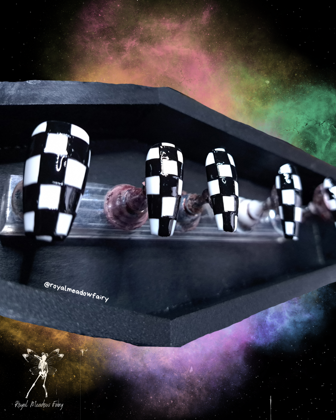 check chess board press on nails