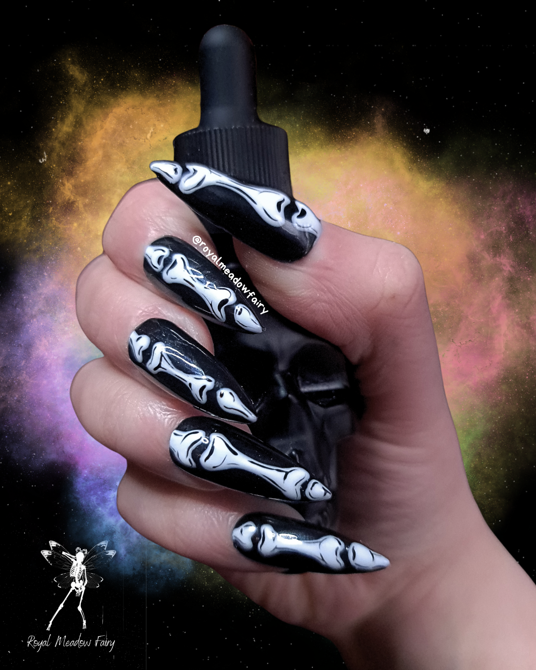 Skeleton bone nail art design false nails