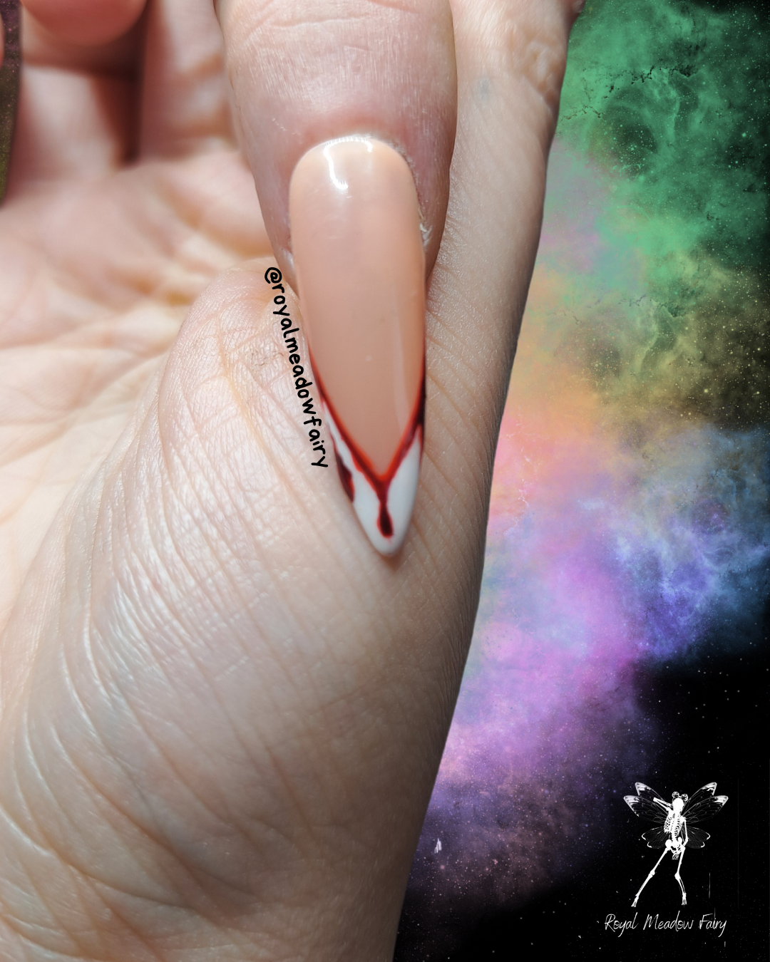 blood drip horror spooky gothic press on nails uk delivery