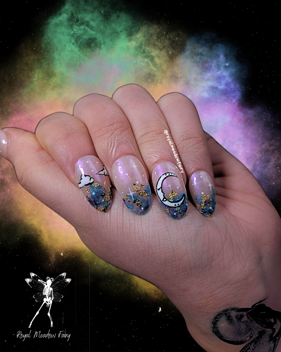 glossy sky nails with gold leaf accent and moon and cloudy nail art design, best uk press on nails