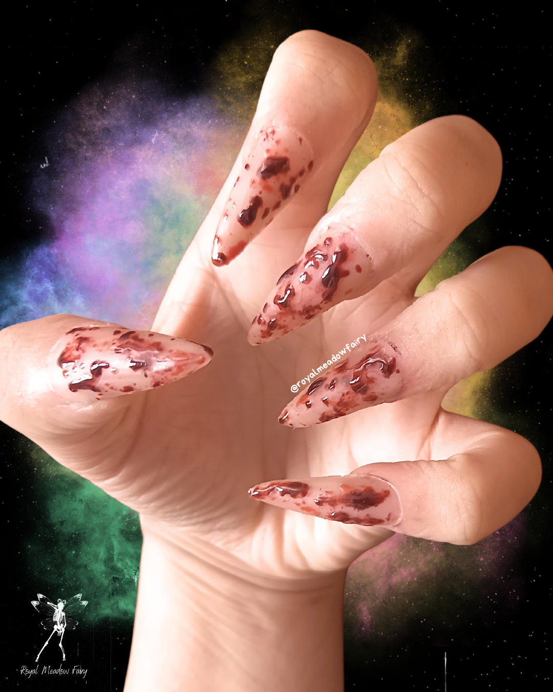 horror scary cosplay press on nails uk realistic blood gory nail art design