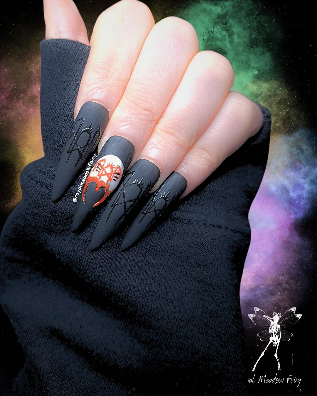 uk best press on nails emo alt gothic sleep token nail art design 