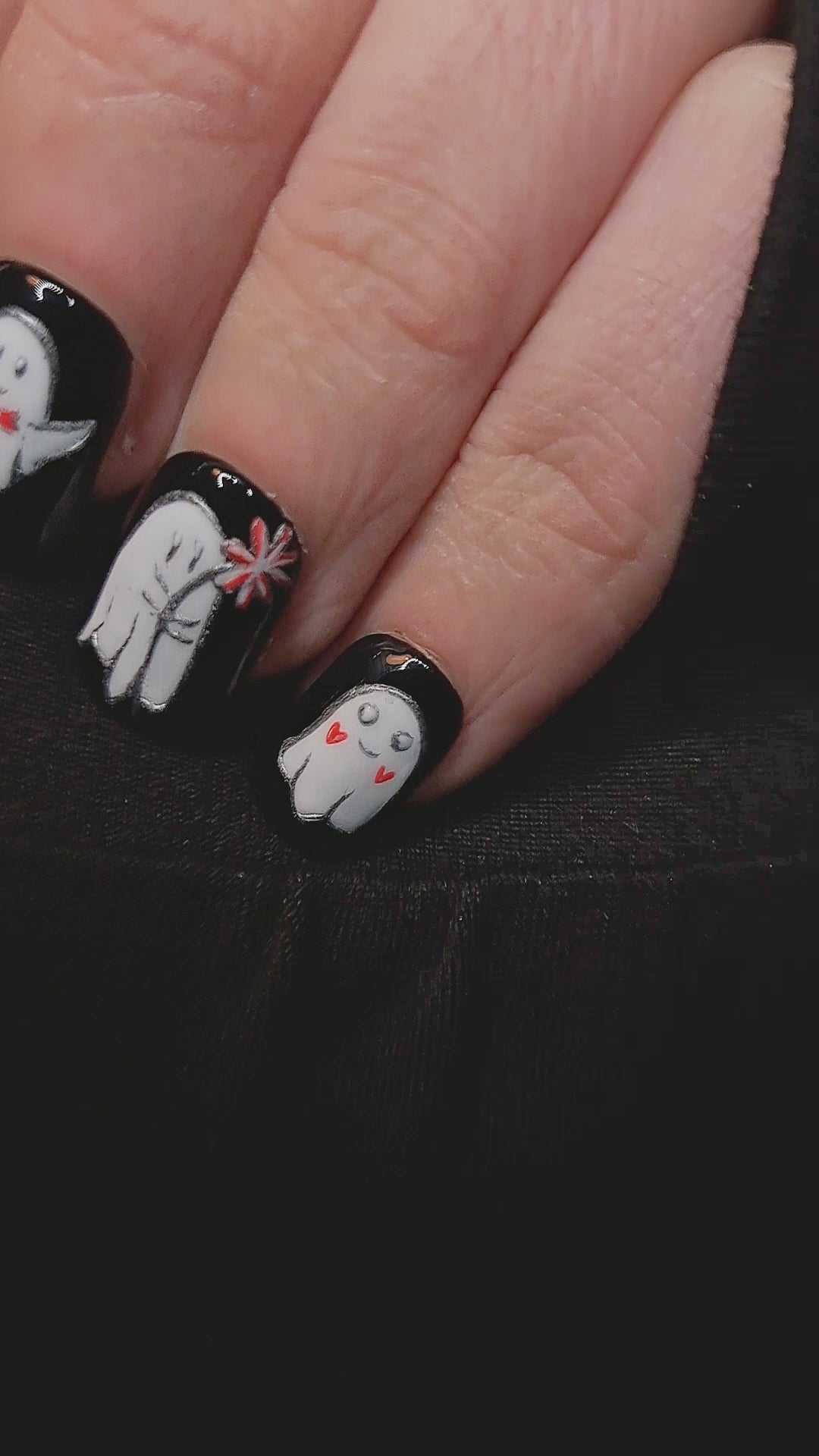 emo / gothic ghost valentines press on nails 