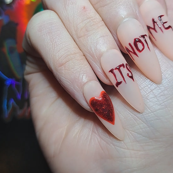 its not me its you anti valentines alt press on nails