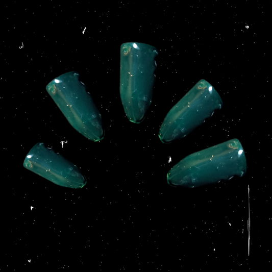 deep green press on nails 